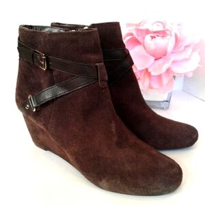 Chocolate brown sude Leather  ankle boots Size 8.5